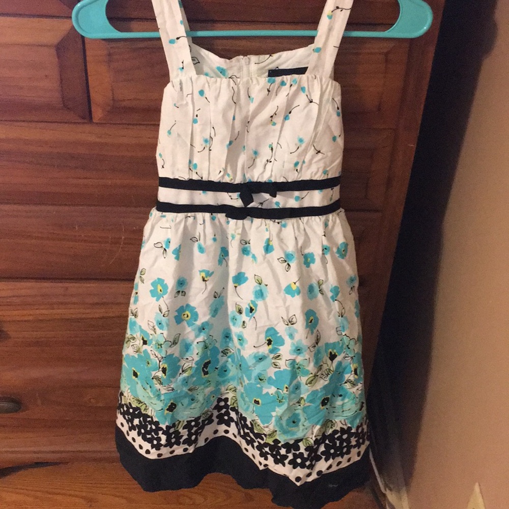 Girls floral dress